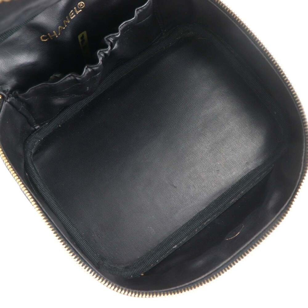CHANEL Black Pouch - Picture 6 of 14